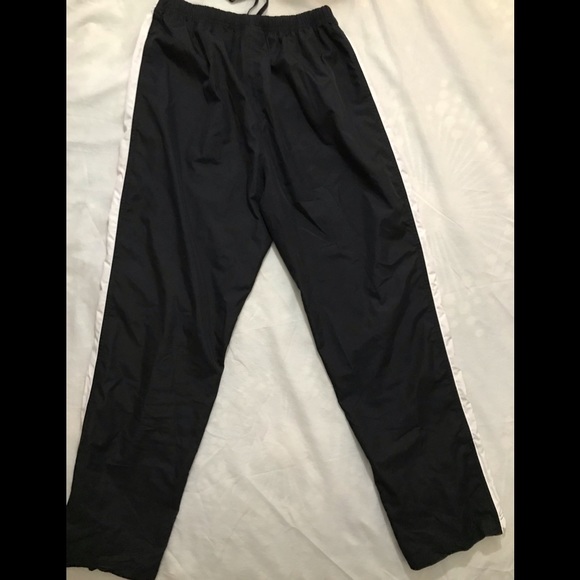 Reebok Windbreaker track pants in Good condition - Picture 4 of 7
